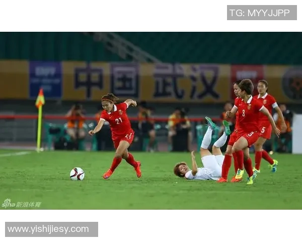 东亚杯精彩对决中国队迎战朝鲜队直播全程回顾与精彩瞬间解析